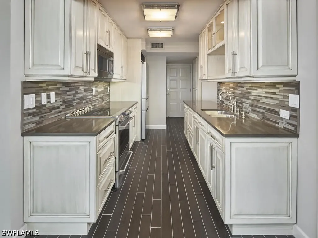 3003 Gulf Shore Boulevard N Naples FL 34103