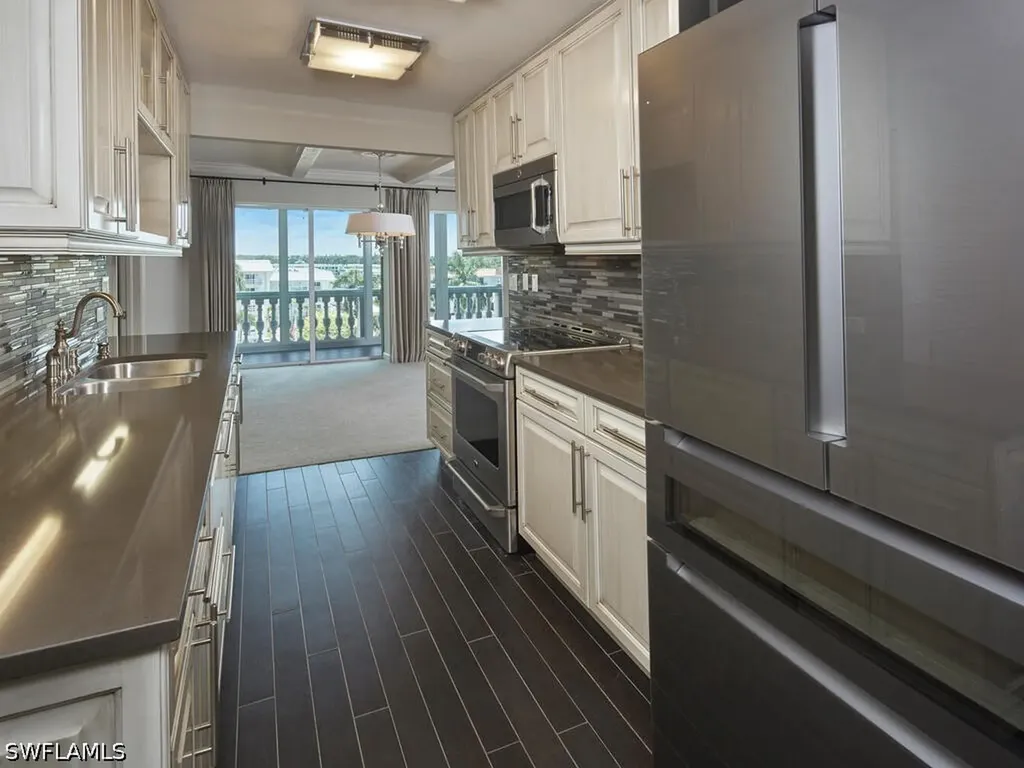3003 Gulf Shore Boulevard N Naples FL 34103
