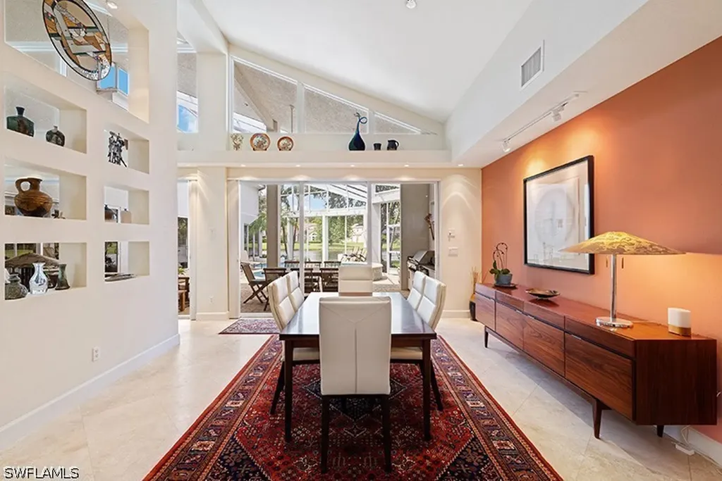 433 Crestwood Lane Naples FL 34113