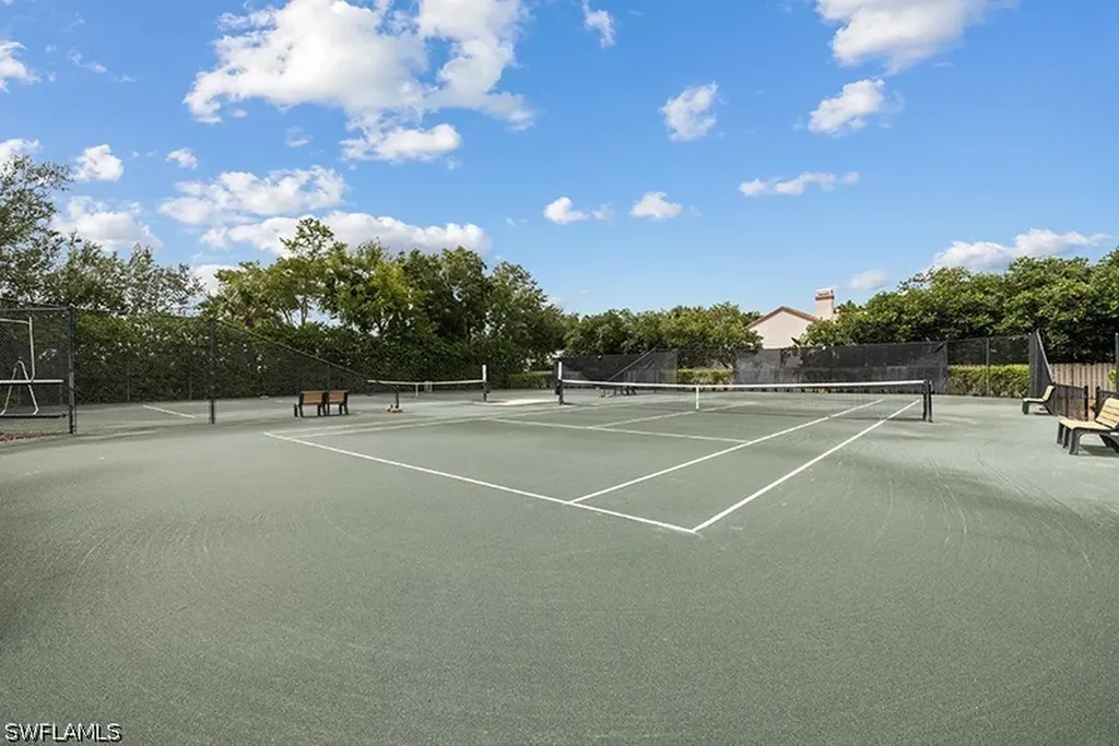 433 Crestwood Lane Naples FL 34113