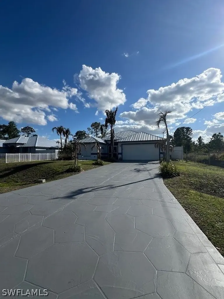 360 Eisenhower Boulevard Lehigh Acres FL 33974