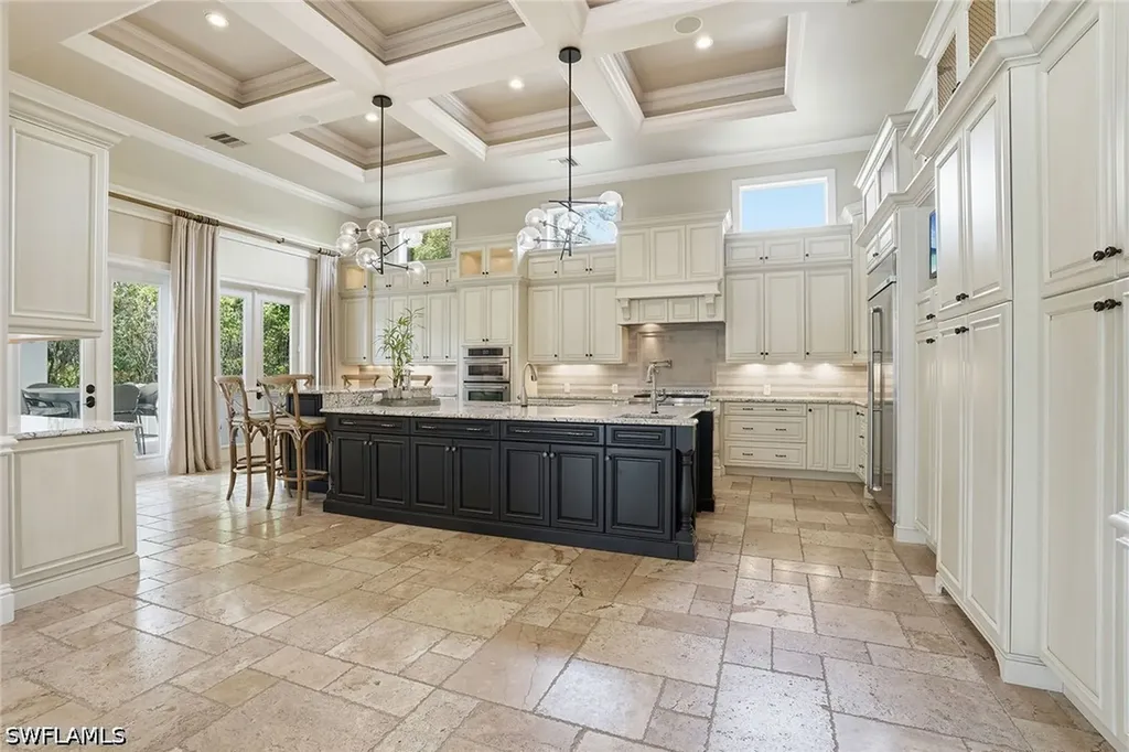 7562 Cordoba Circle Naples FL 34109