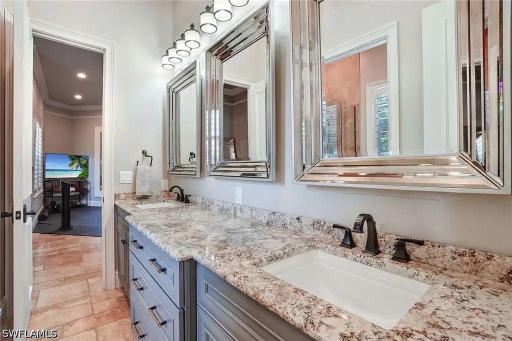 7562 Cordoba Circle Naples FL 34109