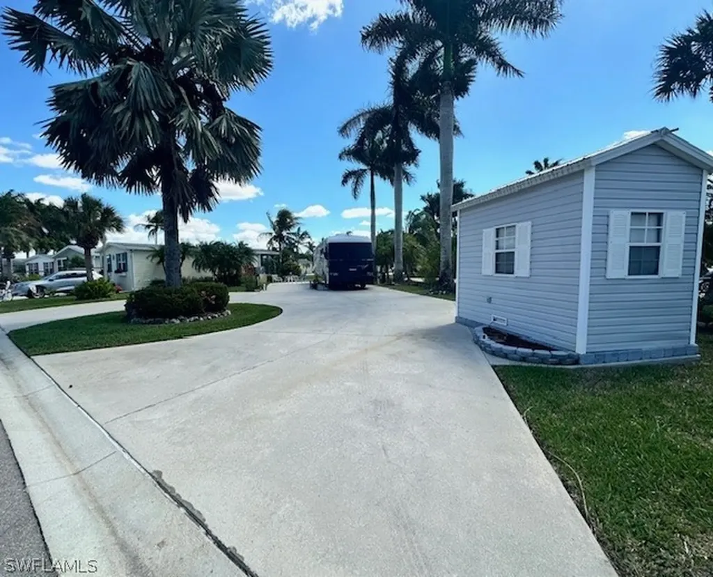 1169 Diamond Lake Circle Naples FL 34114