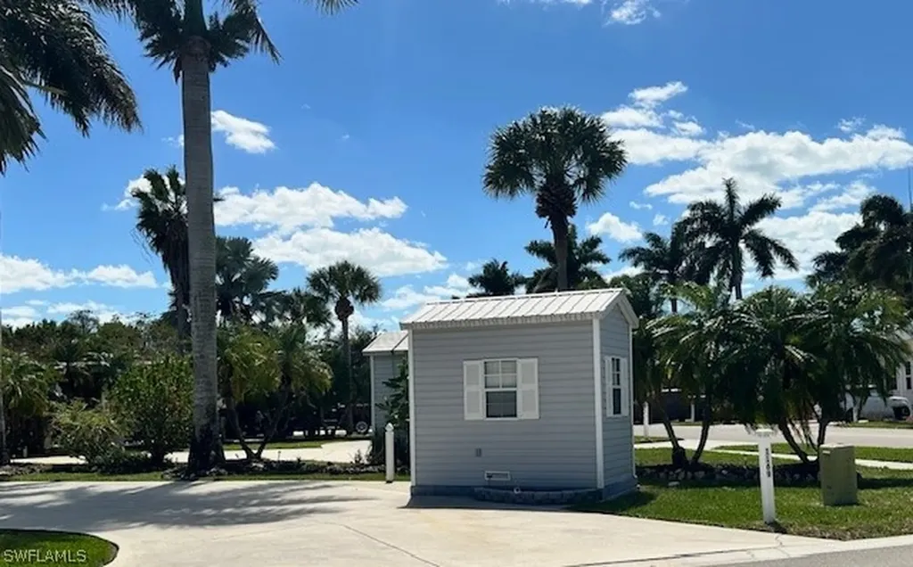 1169 Diamond Lake Circle Naples FL 34114