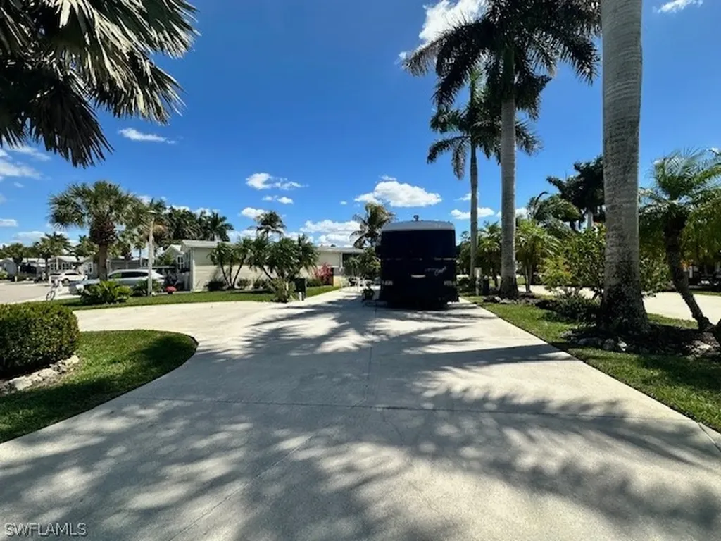 1169 Diamond Lake Circle Naples FL 34114