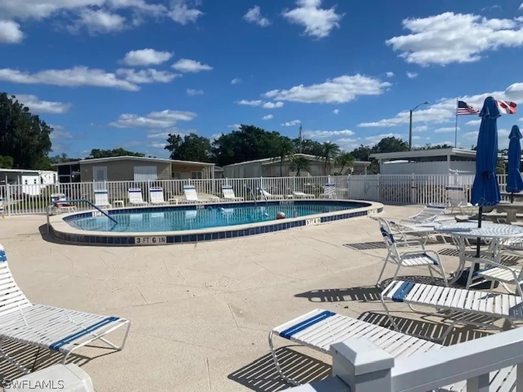 2738 Indianwood Drive North Fort Myers FL 33917