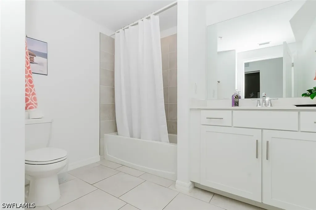 5739 Oakmont Court Ave Maria FL 34142