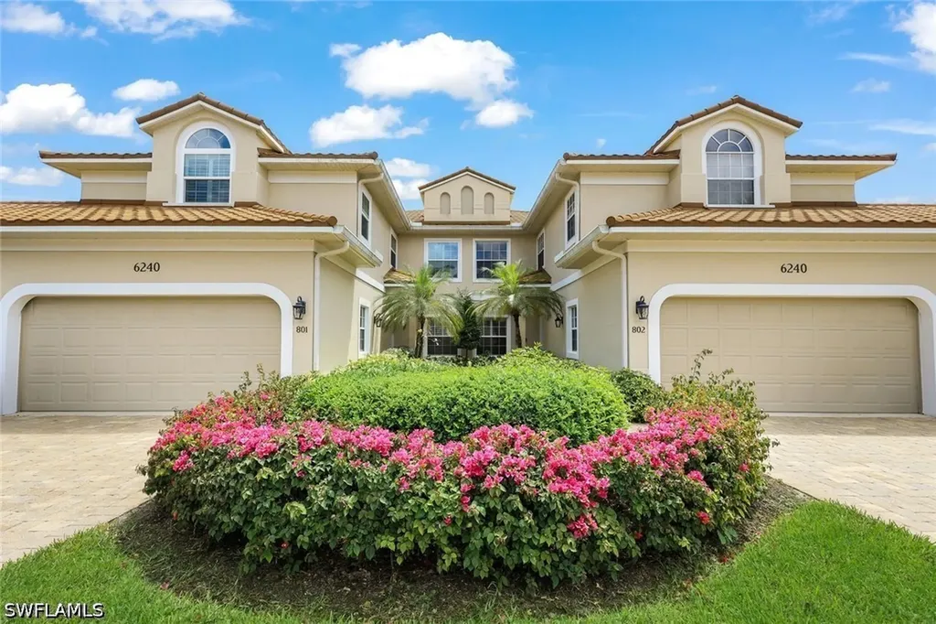 Naples FL, 6240 Reserve Circle, Unit 802