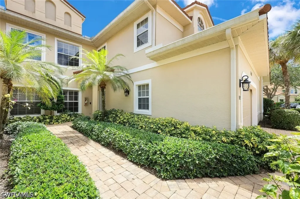 6240 Reserve Circle Naples FL 34119