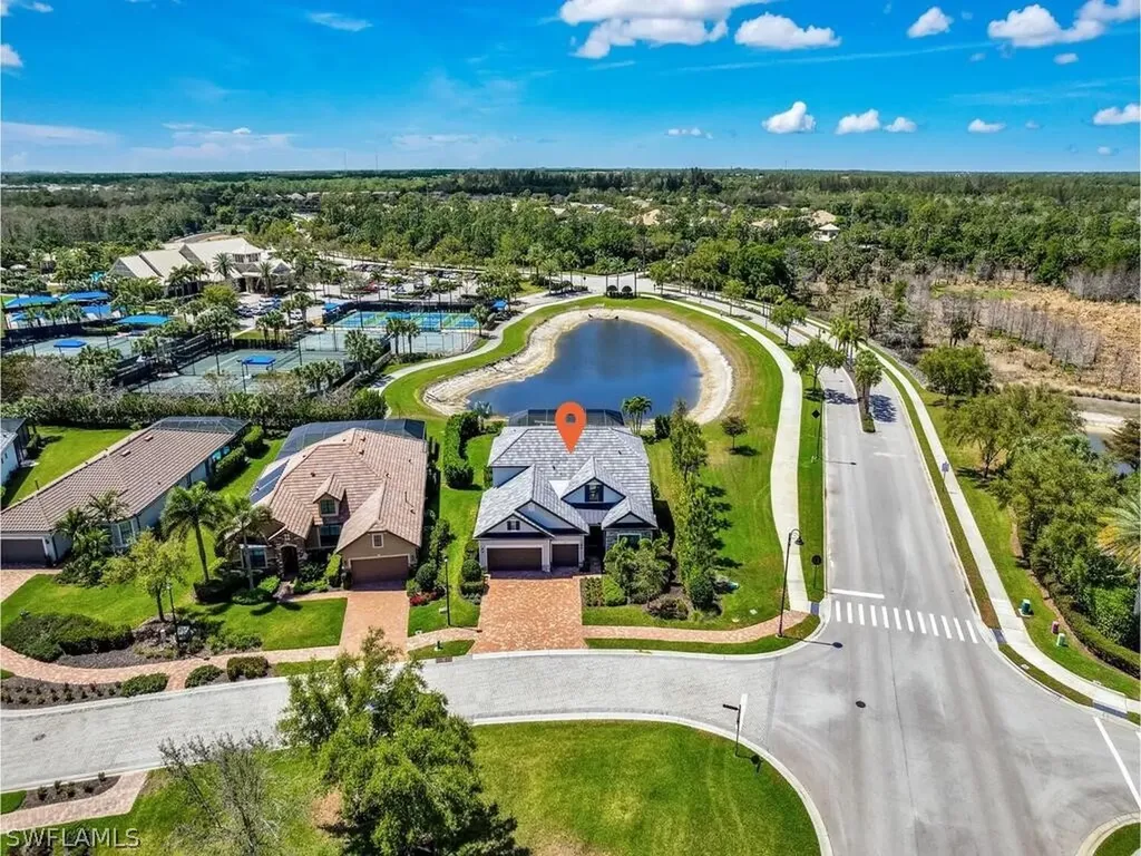 7229 Wiregrass Court Naples FL 34114