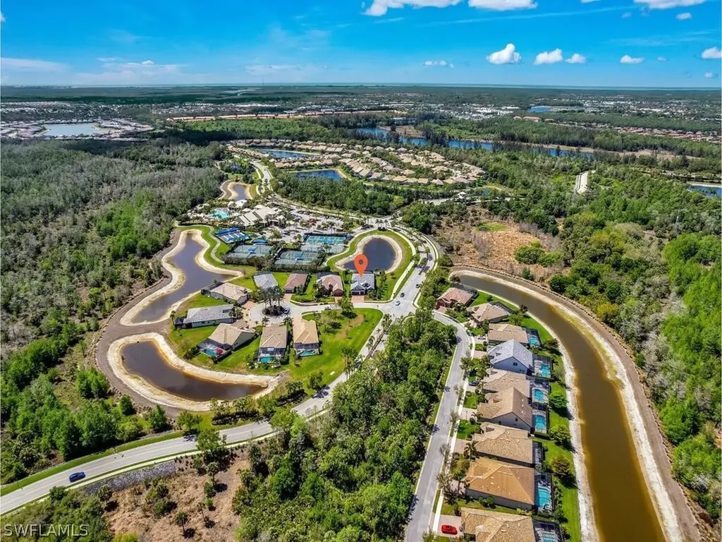 7229 Wiregrass Court Naples FL 34114