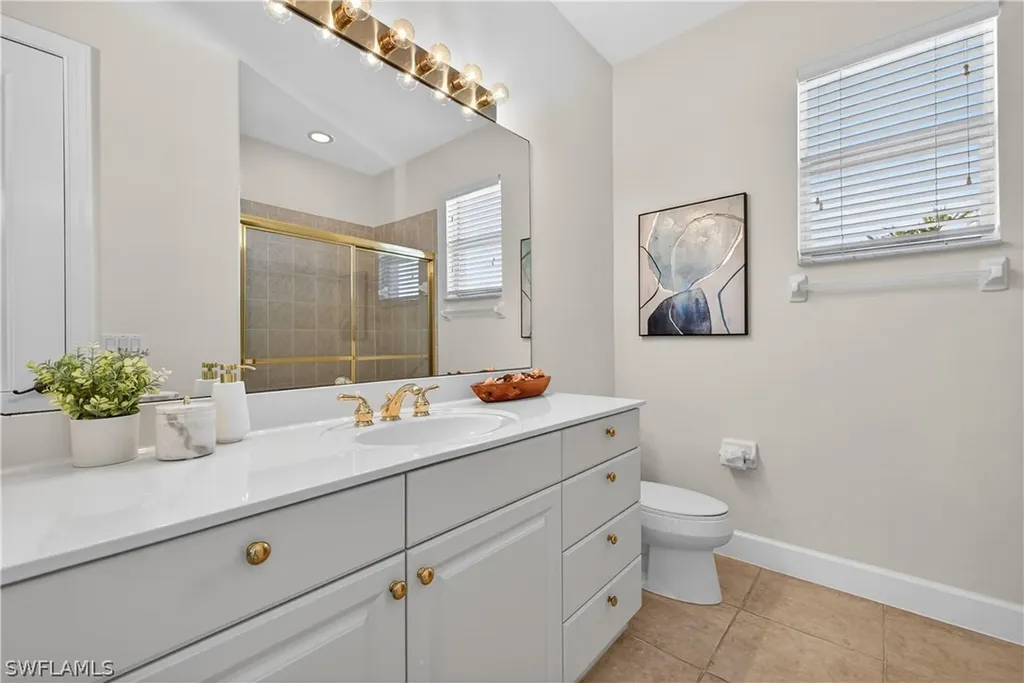 552 11th Avenue S Naples FL 34102