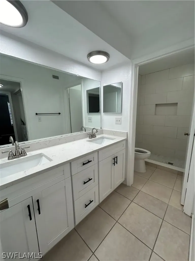1989 Rookery Bay Drive Naples FL 34114