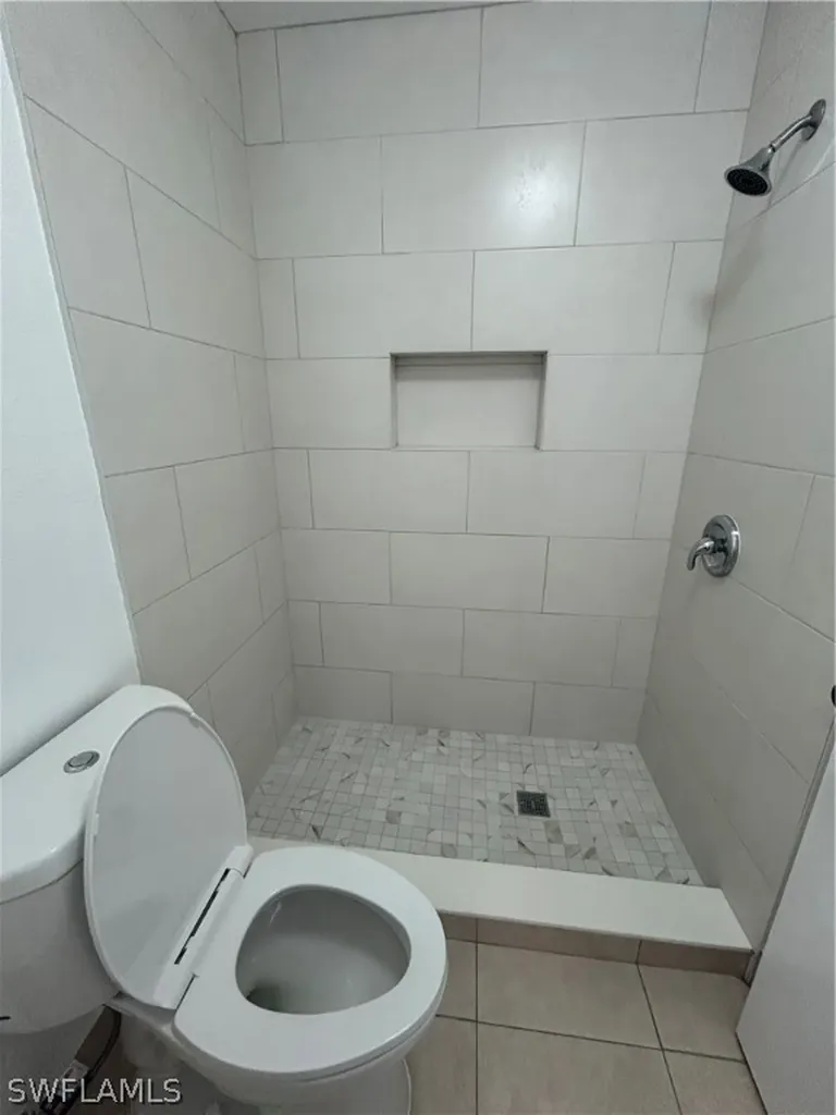 1989 Rookery Bay Drive Naples FL 34114