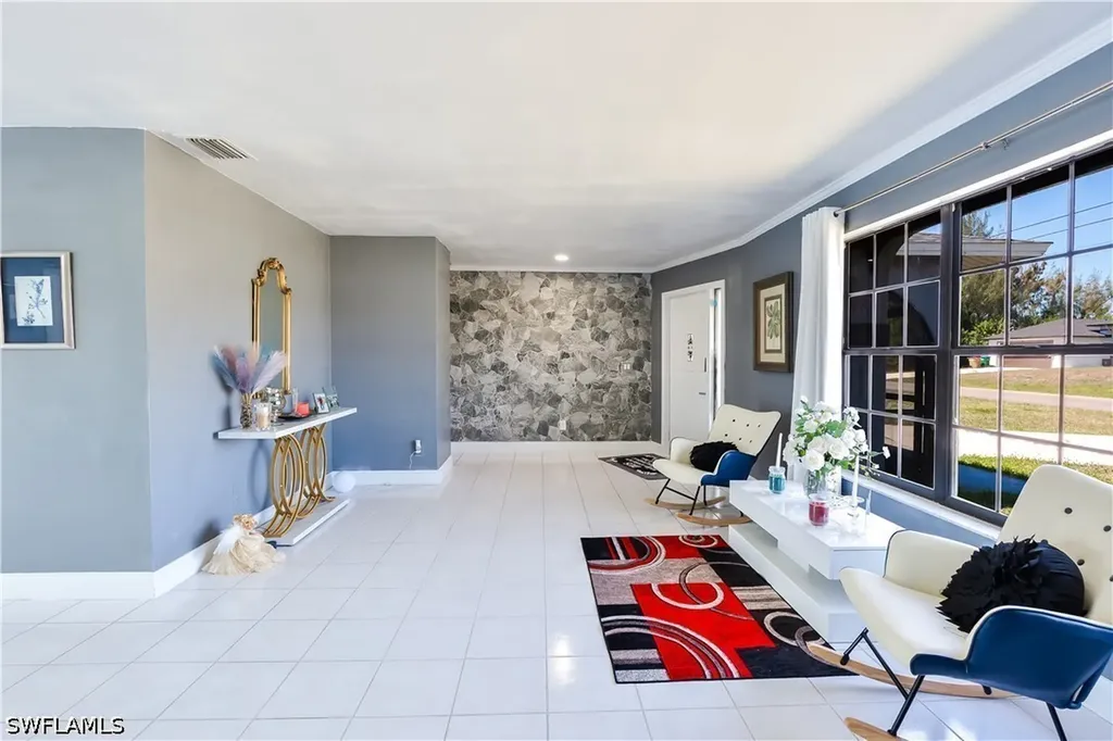 2908 NW 9th Terrace Cape Coral FL 33993