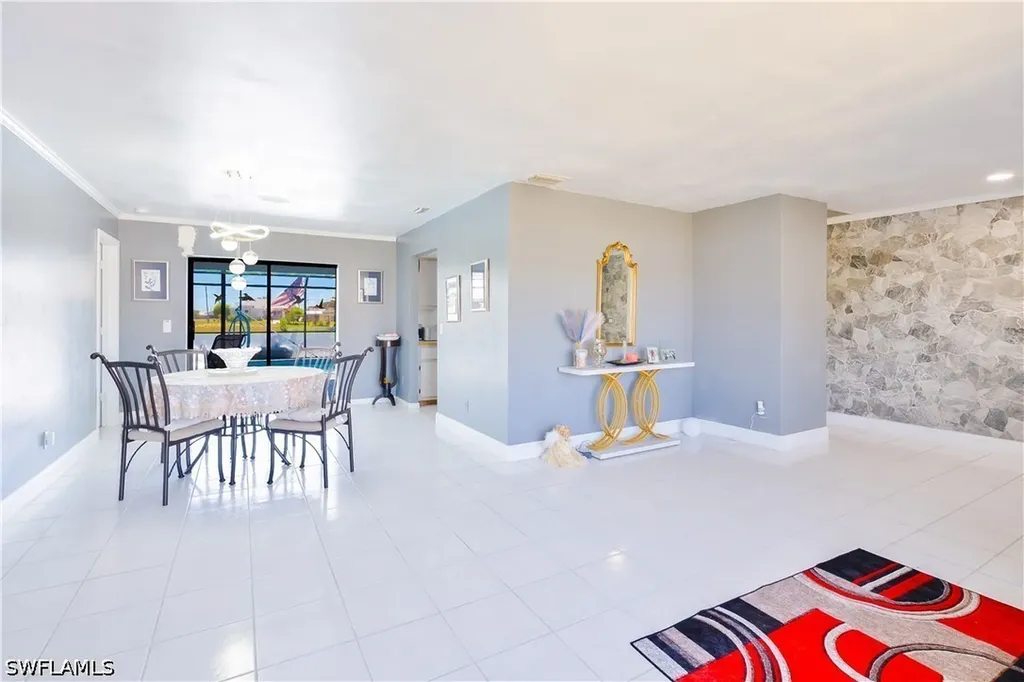 2908 NW 9th Terrace Cape Coral FL 33993