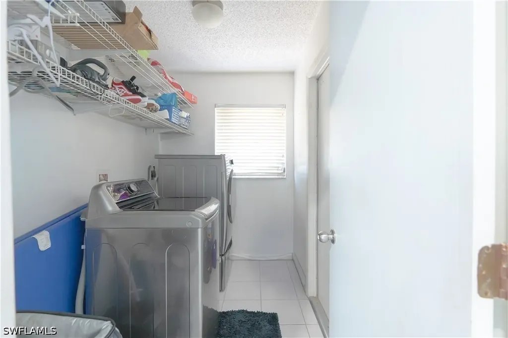 2908 NW 9th Terrace Cape Coral FL 33993