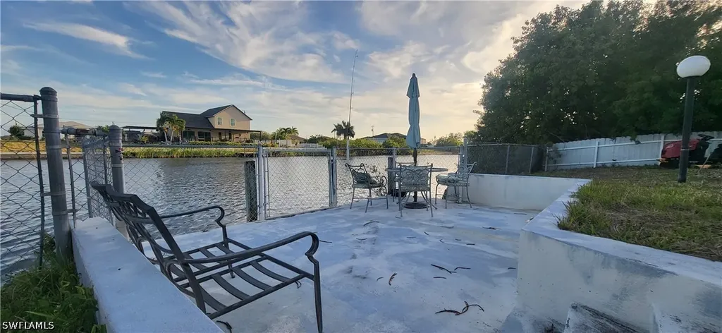 2908 NW 9th Terrace Cape Coral FL 33993