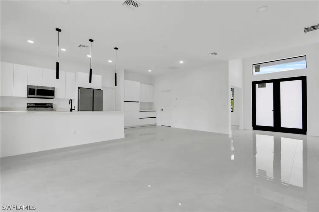 103 E 6th Street Lehigh Acres FL 33972