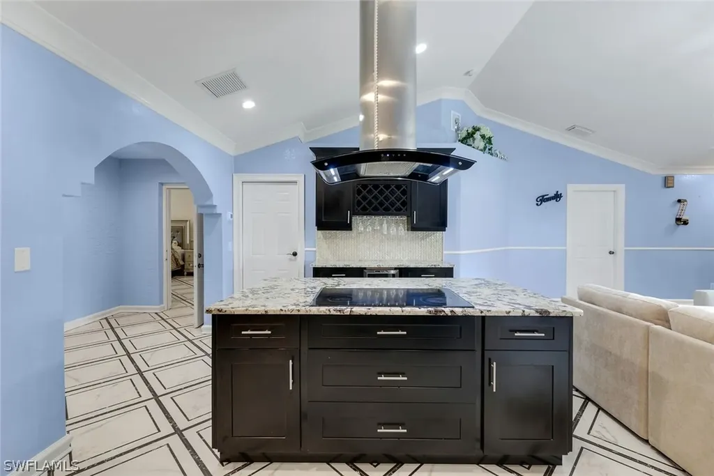 5140 17th Court SW Naples FL 34116