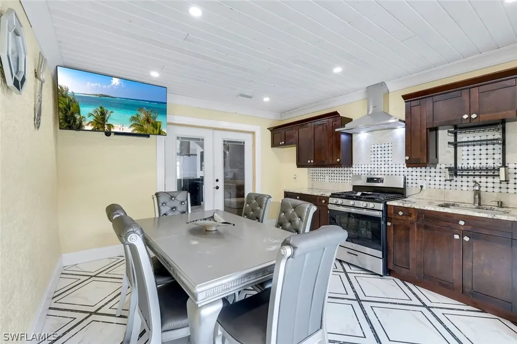 5140 17th Court SW Naples FL 34116