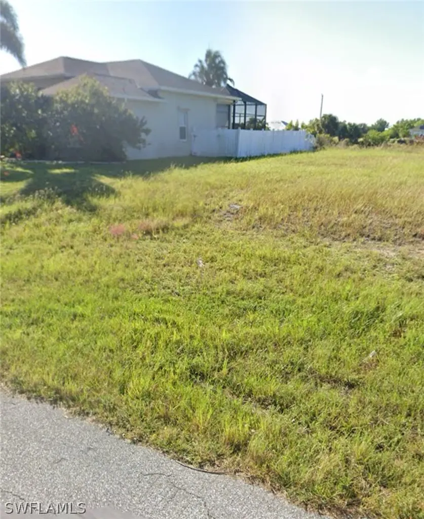 1516 NW 17th Terrace Cape Coral FL 33993