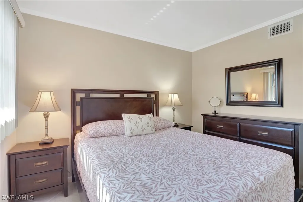 750 Mooring Lane Naples FL 34102