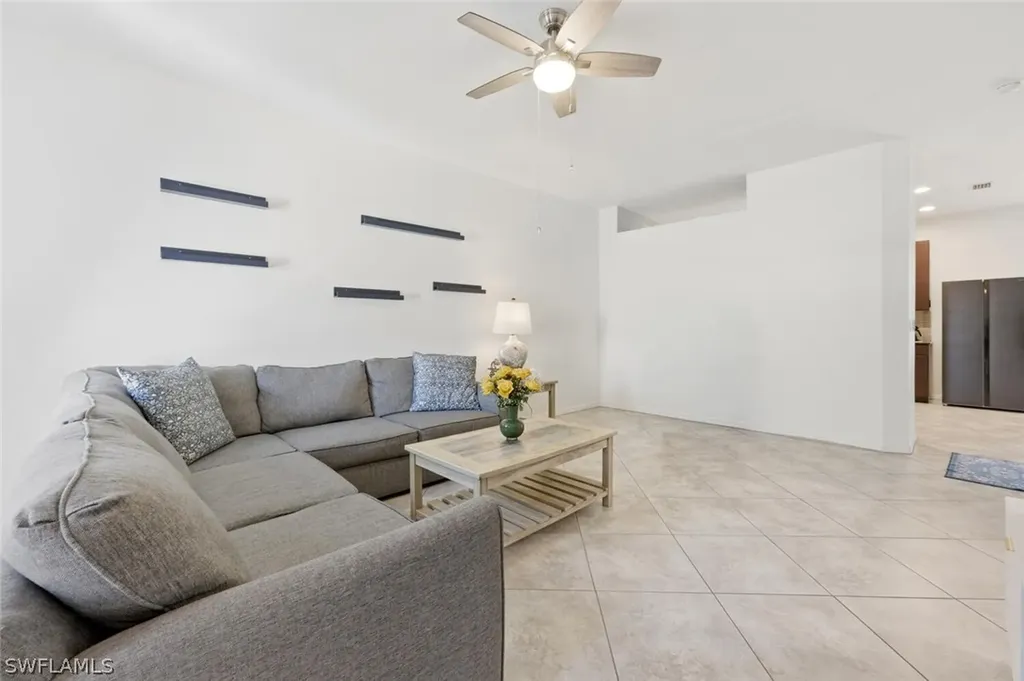 7577 Bristol Circle Naples FL 34120