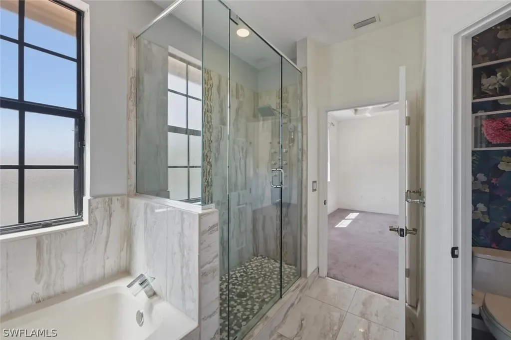 7577 Bristol Circle Naples FL 34120