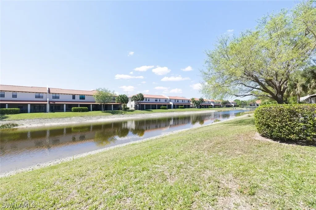 7577 Bristol Circle Naples FL 34120