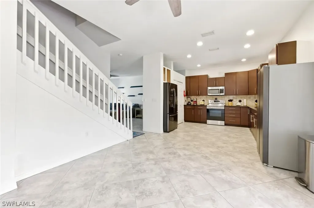 7577 Bristol Circle Naples FL 34120