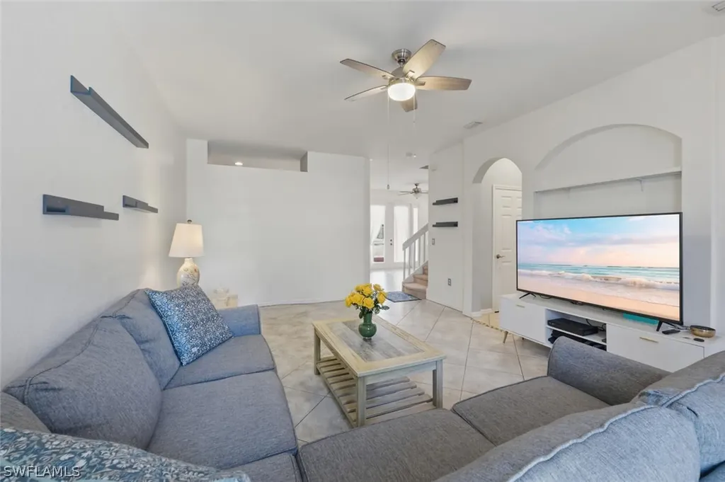 7577 Bristol Circle Naples FL 34120