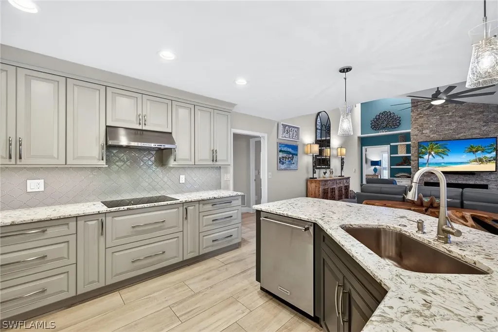 4348 Mourning Dove Drive Naples FL 34119