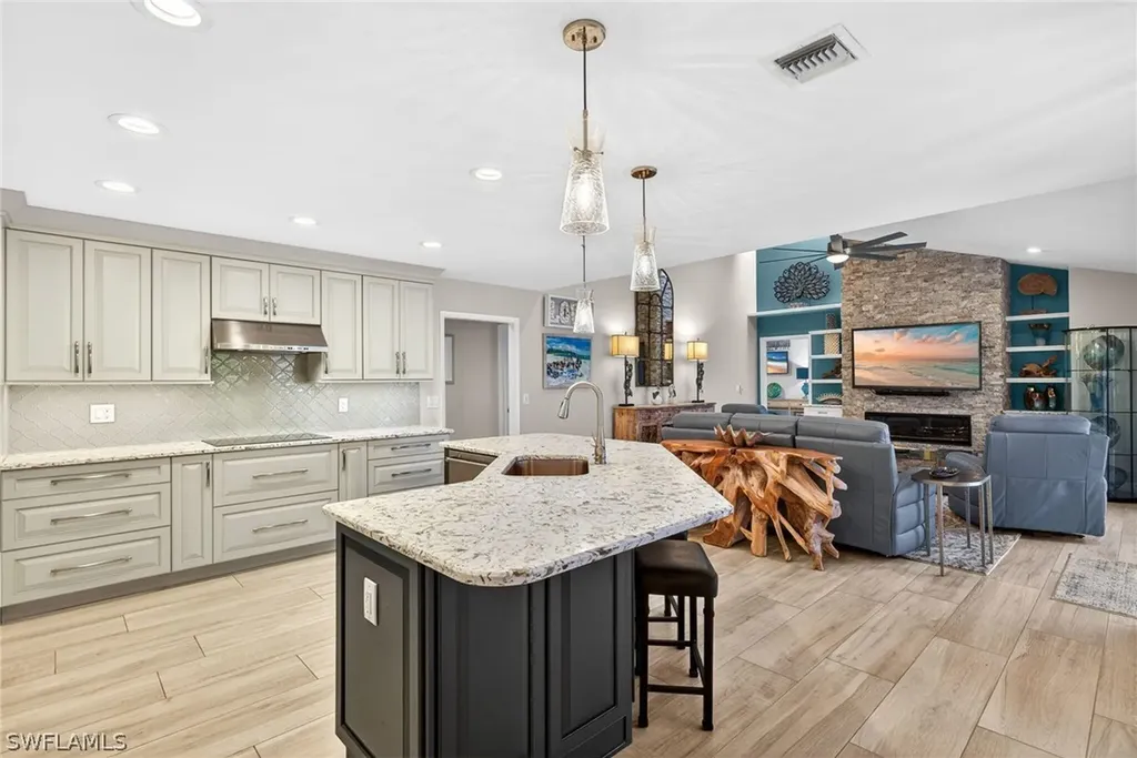 4348 Mourning Dove Drive Naples FL 34119