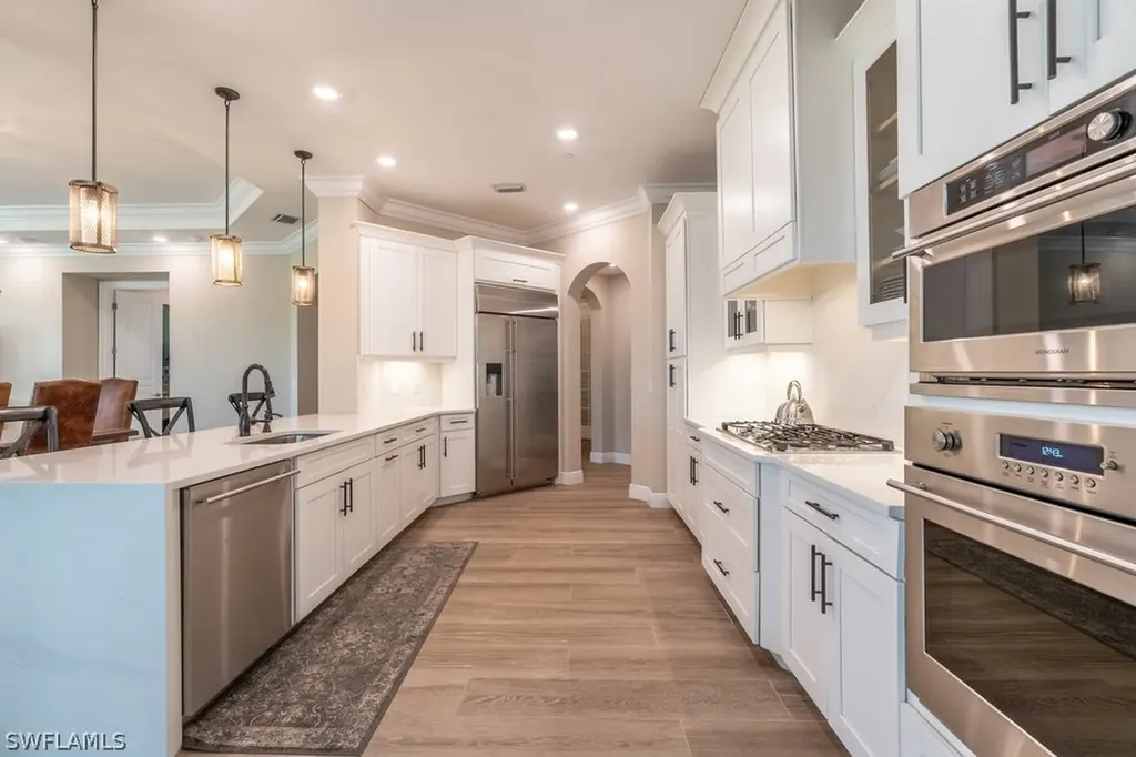 16375 Viansa Way Naples FL 34110
