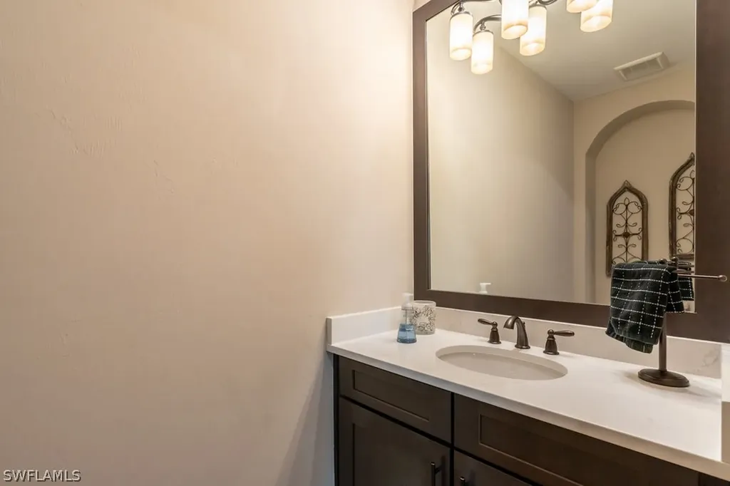 16375 Viansa Way Naples FL 34110