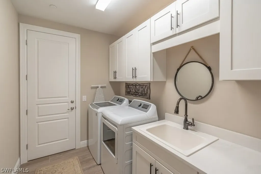 16375 Viansa Way Naples FL 34110