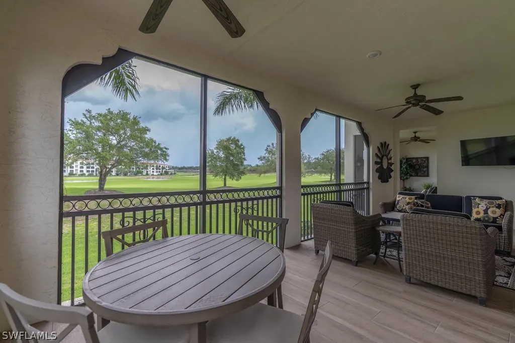16375 Viansa Way Naples FL 34110