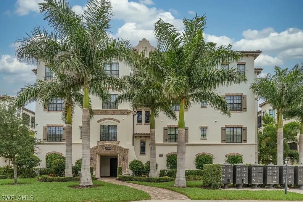 16375 Viansa Way Naples FL 34110