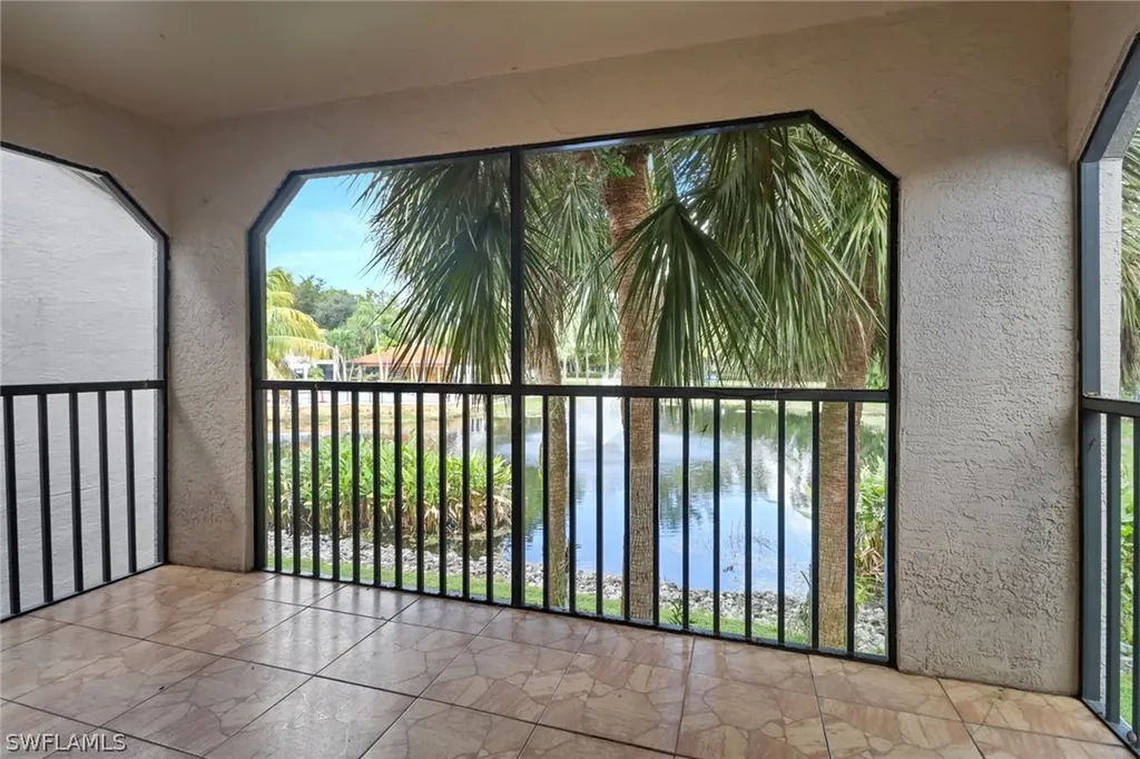 2130 Arbour Walk Circle Naples FL 34109