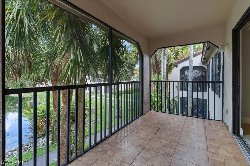 2130 Arbour Walk Circle Naples FL 34109