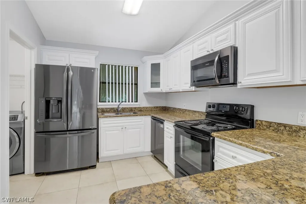 2130 Arbour Walk Circle Naples FL 34109