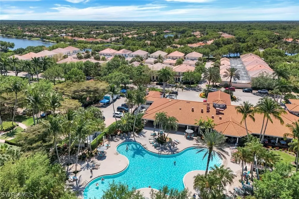 5267 Hawkesbury Way Naples FL 34119