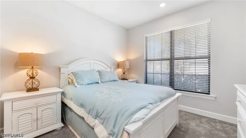 10428 Ventana Lane Naples FL 34120
