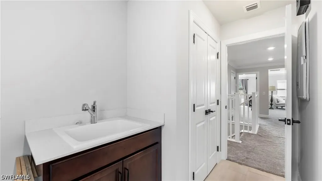 10428 Ventana Lane Naples FL 34120