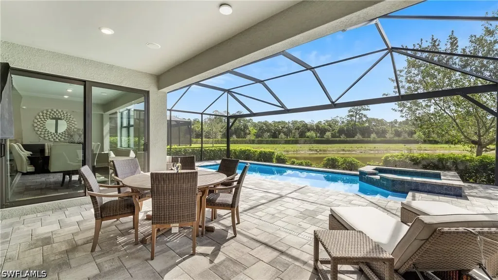 10428 Ventana Lane Naples FL 34120