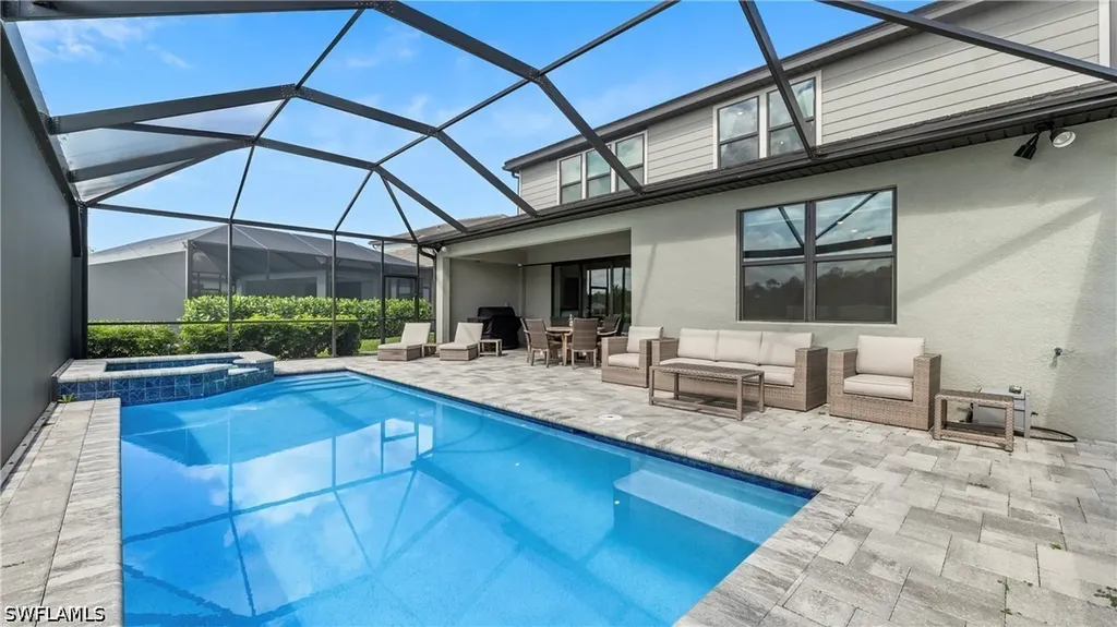 10428 Ventana Lane Naples FL 34120
