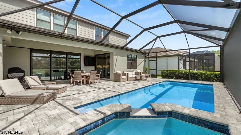 10428 Ventana Lane Naples FL 34120