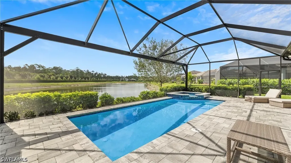 10428 Ventana Lane Naples FL 34120